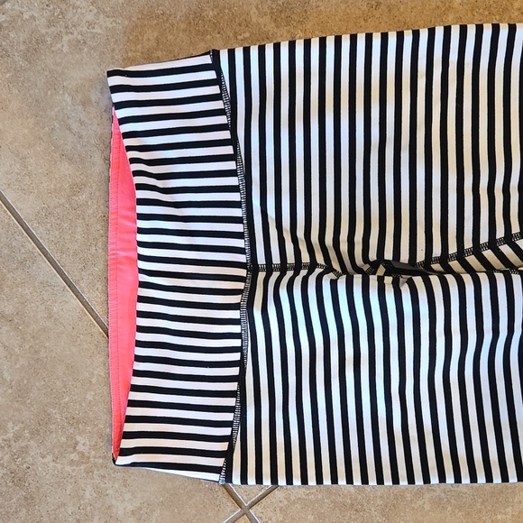 Lululemon leggings 6 - Picture 2 of 5
